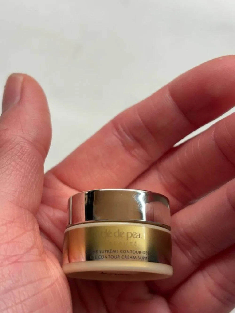 New Cle de Peau Eye Contour Creme 2 ml